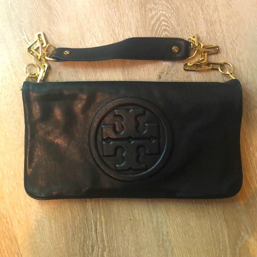 Tory Burch Bomb Reva - Black with Gold chain - Picture 2 of 9
